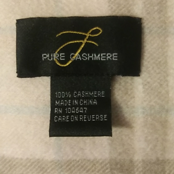 Scarf - Picture 6 of 6